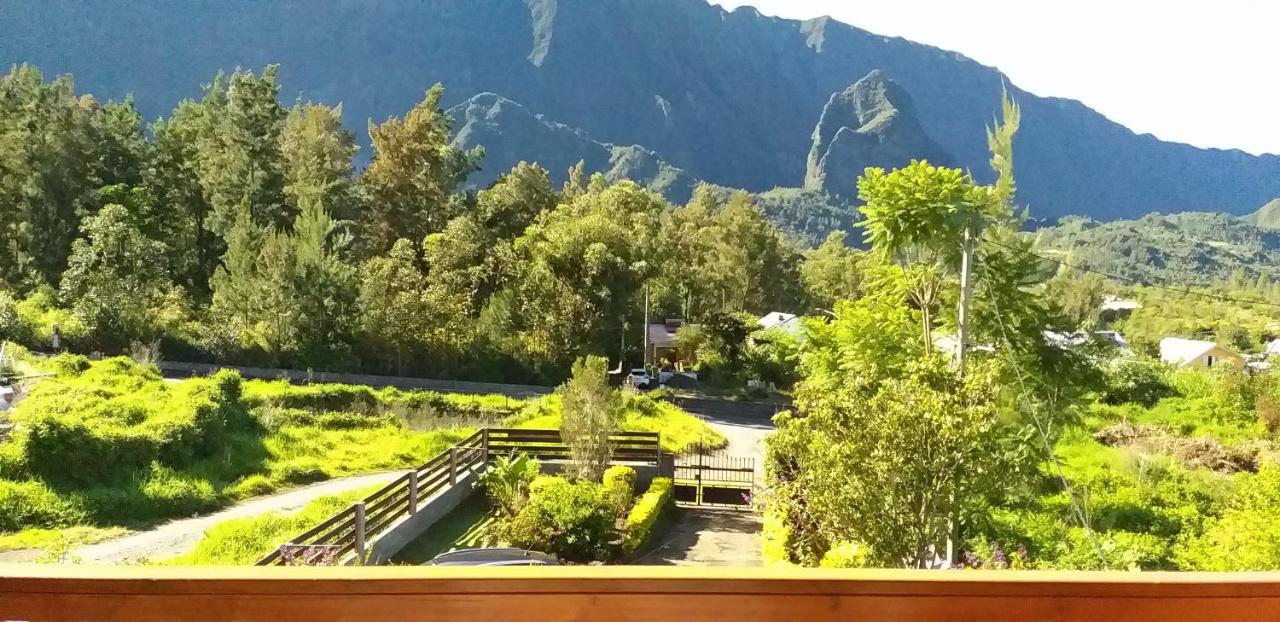 Chambre D'Hote Les Amoureux Du Cirque Cilaos Buitenkant foto